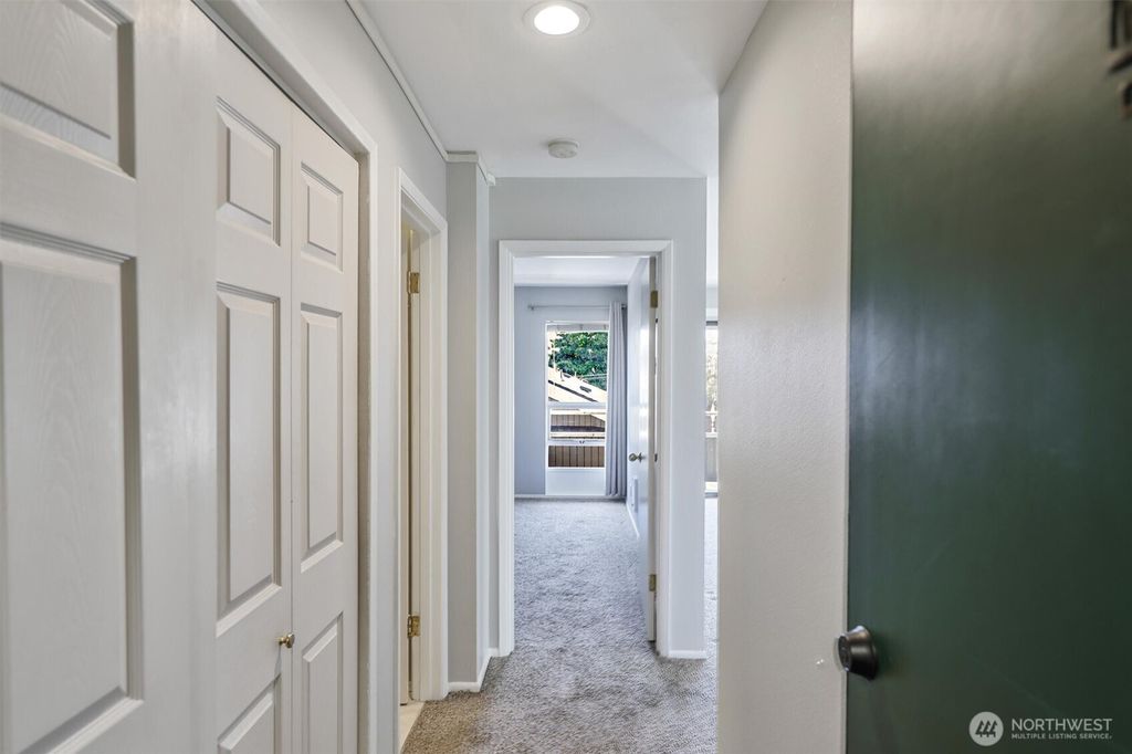 Photo of 952 100th Avenue NE #236, Bellevue, WA 98004 (MLS # 2503754)