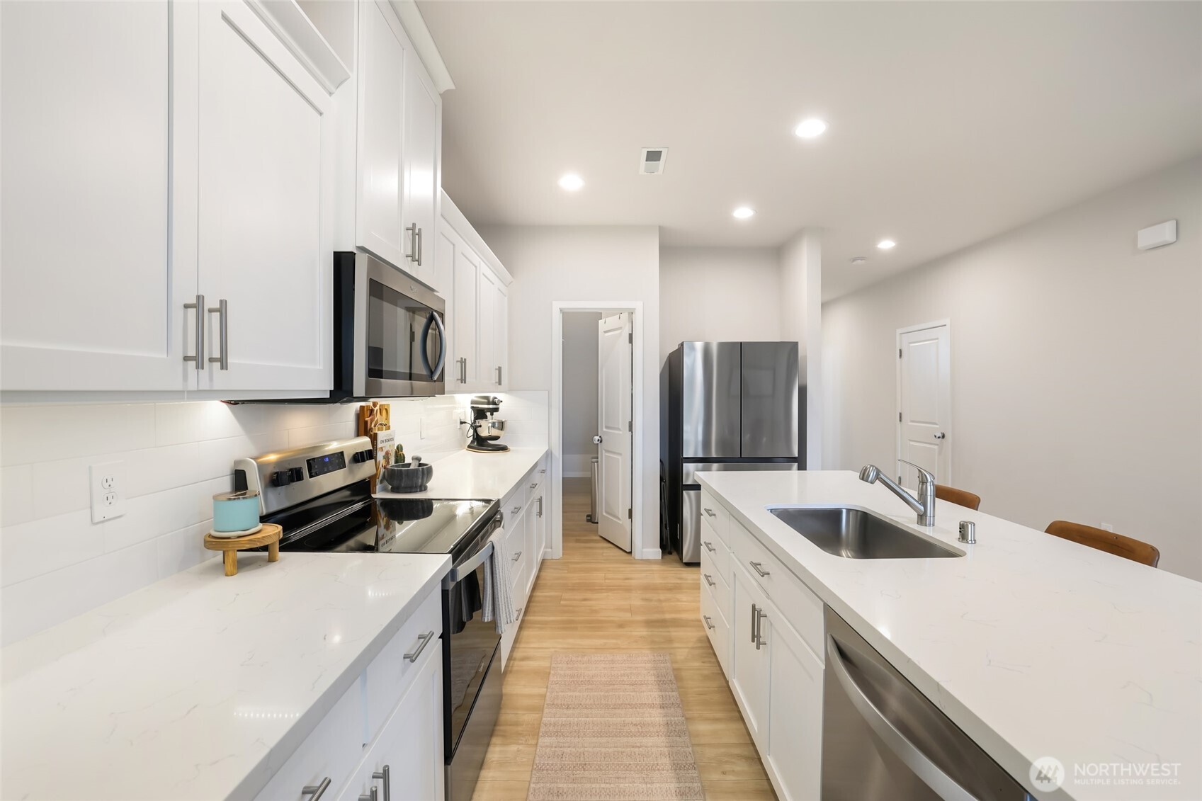 704 153rd Street Ct E