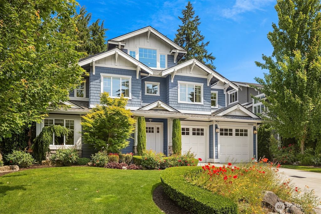 Photo of 11050 SE 30th Street, Bellevue, WA 98004 (MLS # 2395133)