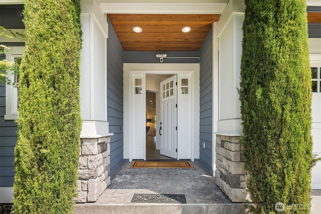 Photo of 11050 SE 30th Street, Bellevue, WA 98004 (MLS # 2395133)