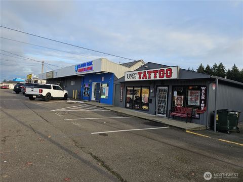 Photo of 15101 Union Avenue SW, Lakewood, WA 98498 (MLS # 2459837)