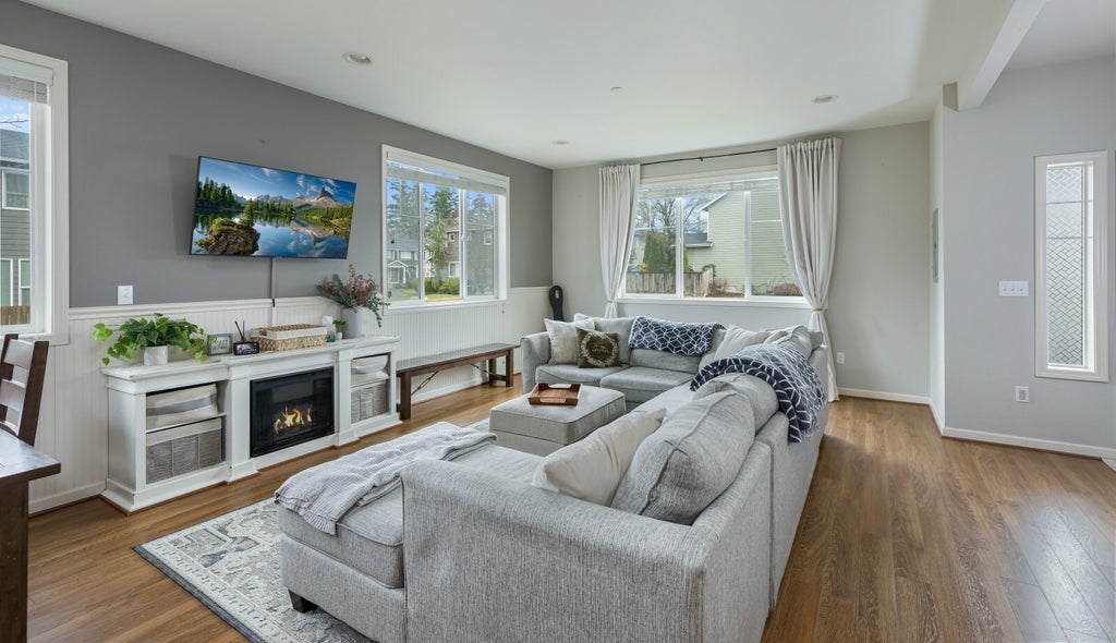 Photo of 16403 77th Avenue Ct E, Puyallup, WA 98375 (MLS # 2599161)