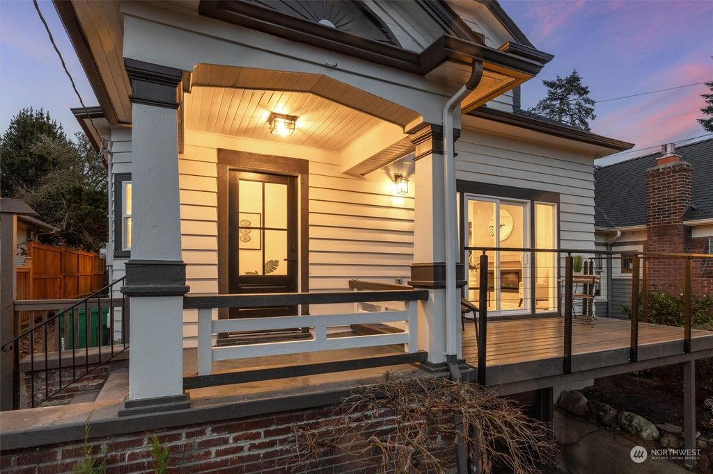 Photo of 3934 Interlake Avenue N, Seattle, WA 98103 (MLS # 2329112)