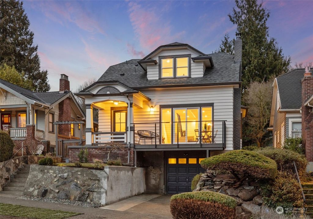 Photo of 3934 Interlake Avenue N, Seattle, WA 98103 (MLS # 2329112)