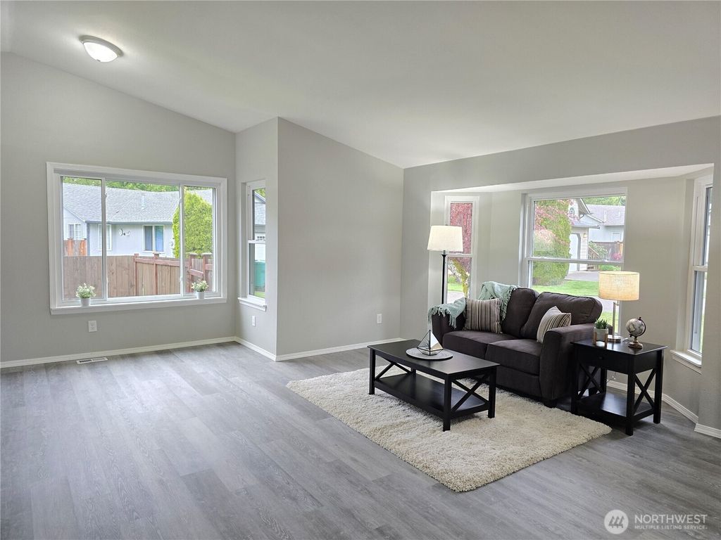 Photo of 11413 SE 307 Place, Auburn, WA 98092 (MLS # 2511645)