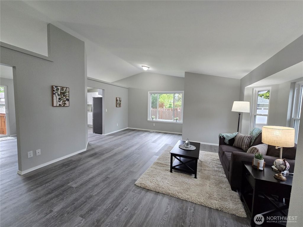 Photo of 11413 SE 307 Place, Auburn, WA 98092 (MLS # 2511645)