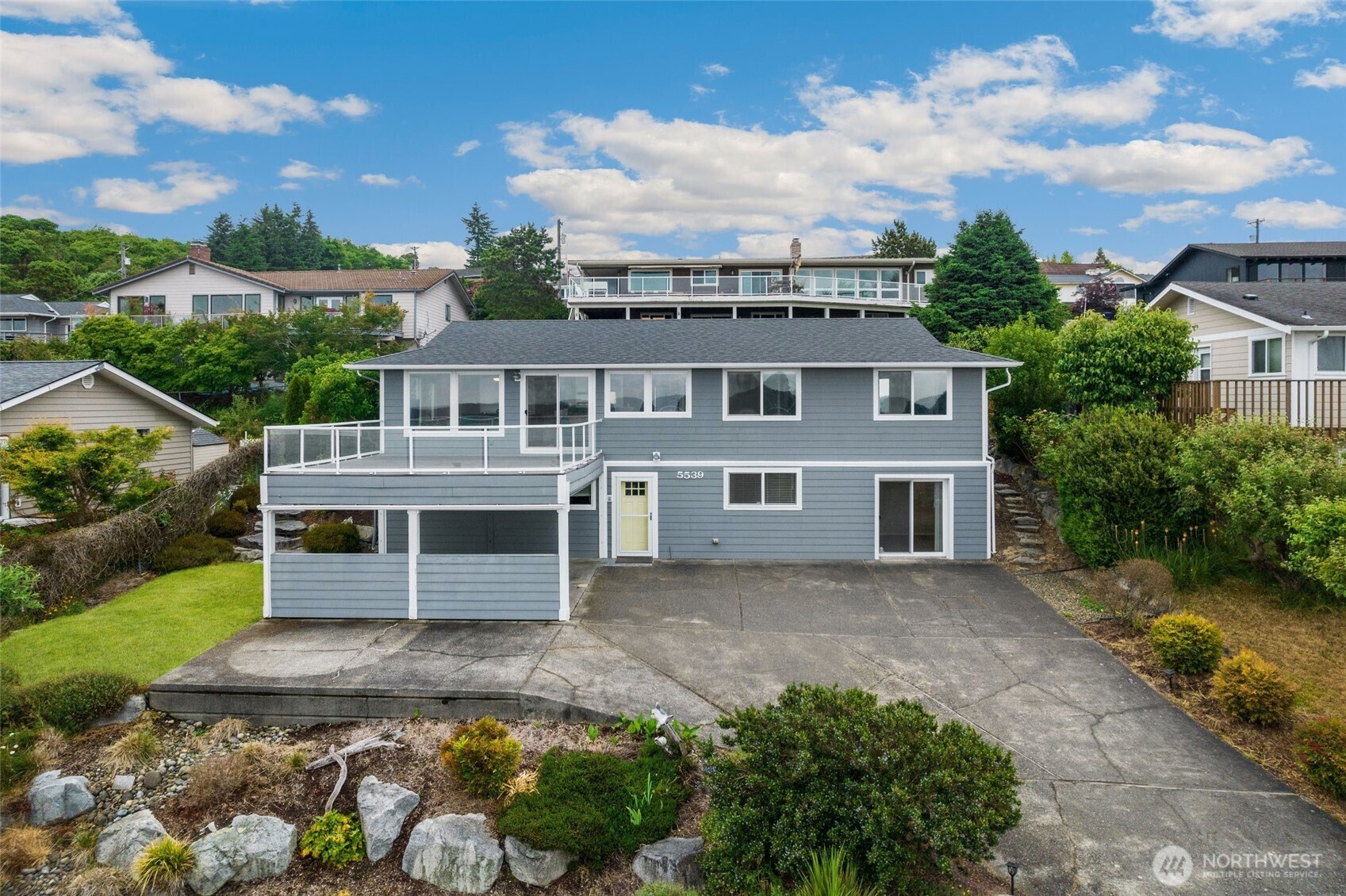 5539 Frances Avenue NE