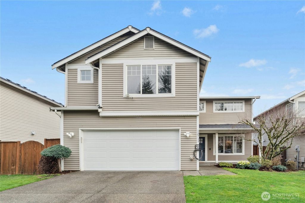 Photo of 12713 116th Avenue Ct E, Puyallup, WA 98374 (MLS # 2459036)
