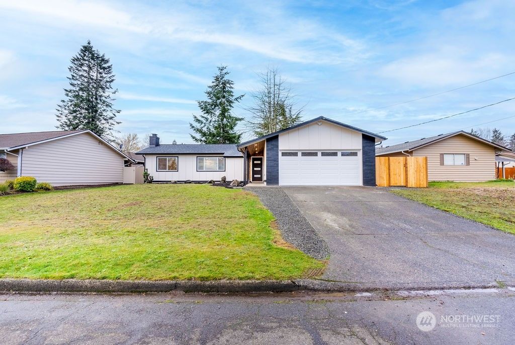Photo of 16537 119th Avenue SE, Renton, WA 98058 (MLS # 2313305)