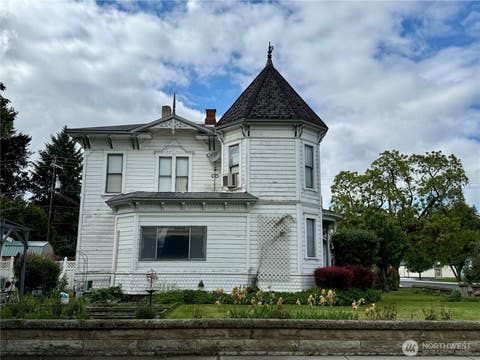 Photo of 303 307 N 3rd Street, Dayton, WA 99328 (MLS # 2378545)