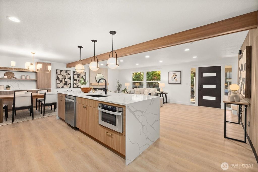 Photo of 10406 115th Place NE, Kirkland, WA 98033 (MLS # 2445643)