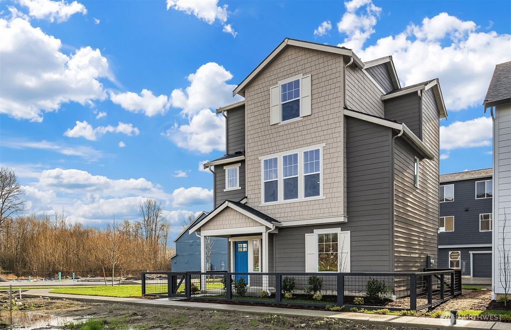 Photo of 2521 159th Place NE, Marysville, WA 98271 (MLS # 2429727)