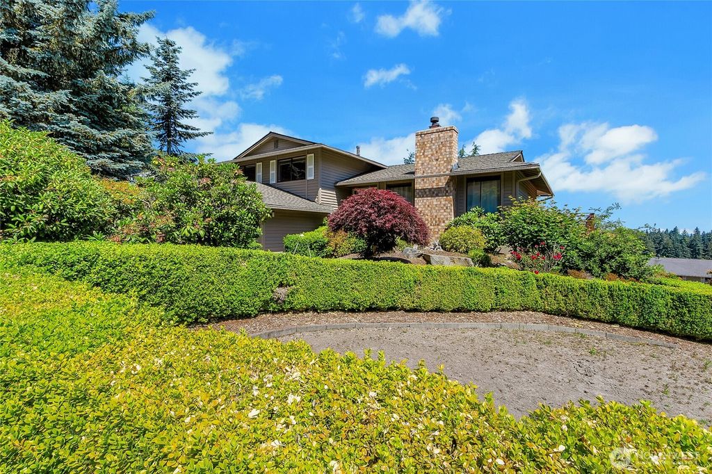 Photo of 4026 SW 328th Street, Federal Way, WA 98023 (MLS # 2389299)