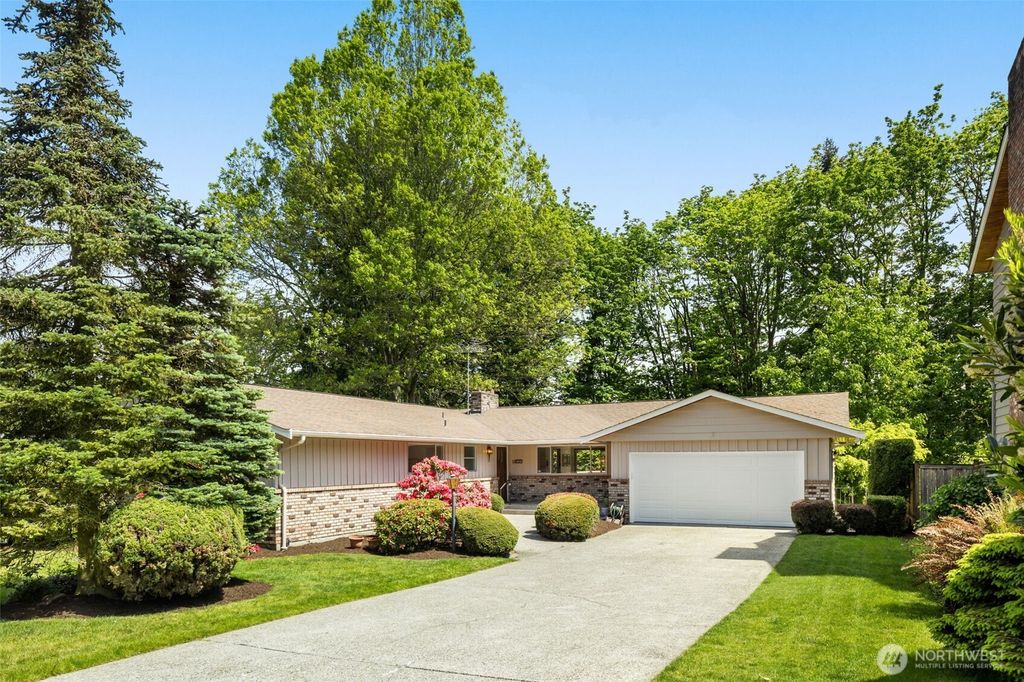 Photo of 19232 51st Avenue NE, Lake Forest Park, WA 98155 (MLS # 2375212)