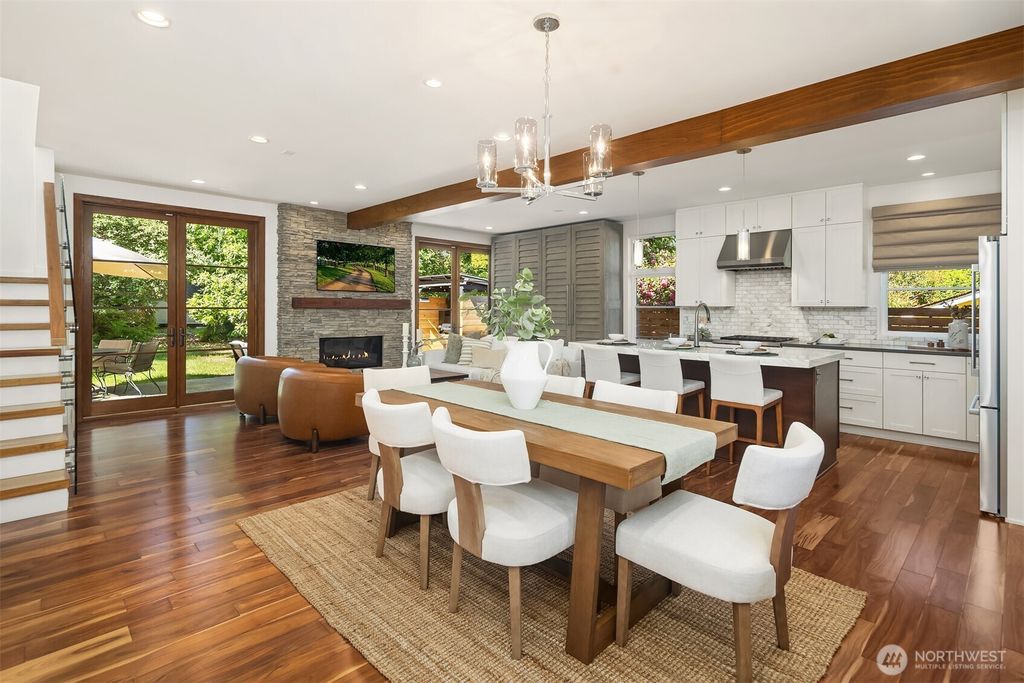 Photo of 5619 89th Avenue SE, Mercer Island, WA 98040 (MLS # 2386362)