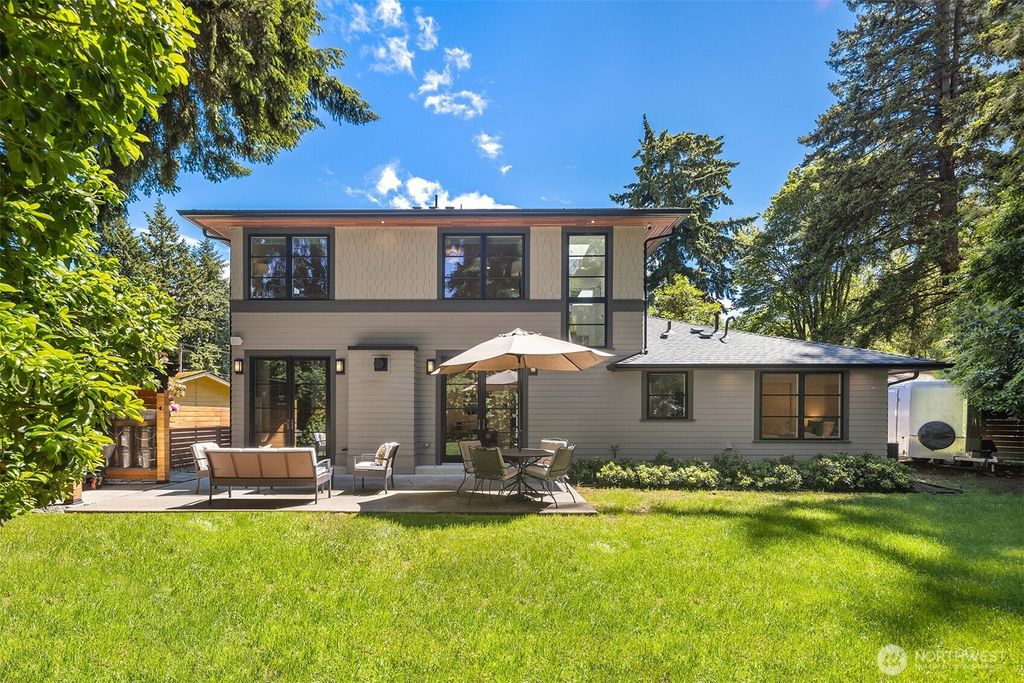 Photo of 5619 89th Avenue SE, Mercer Island, WA 98040 (MLS # 2386362)
