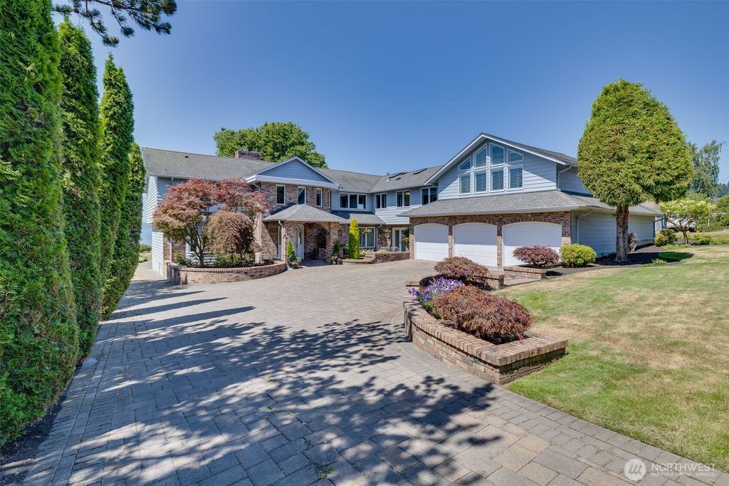Photo of 18141 Normandy Terrace SW, Normandy Park, WA 98166 (MLS # 2409877)