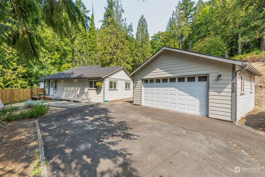 listing image 9369479840170127421