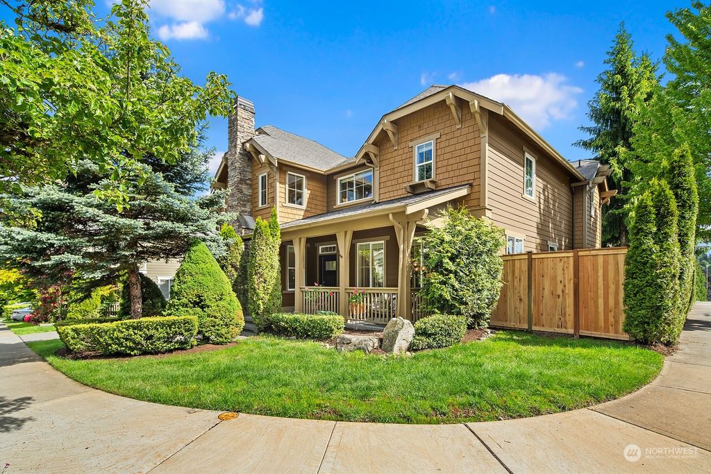 Photo of 17201 NE 117th Way, Redmond, WA 98052 (MLS # 2327550)