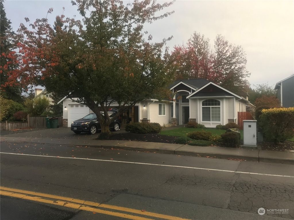 Photo of 21811 48th Avenue W, Mountlake Terrace, WA 98043 (MLS # 2305860)
