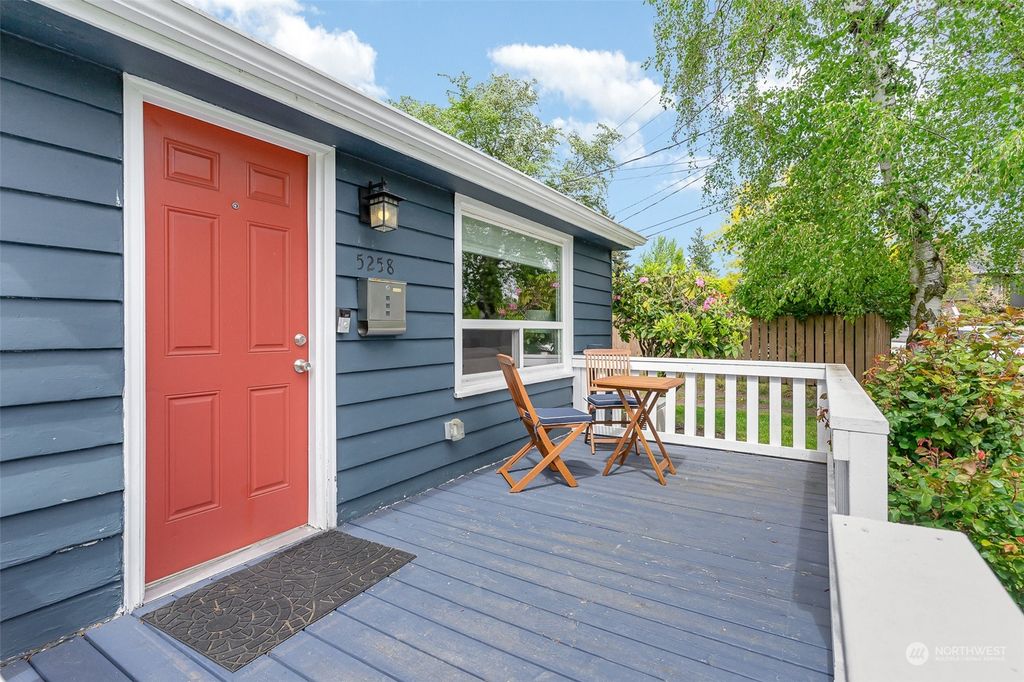 Photo of 5258 S Cloverdale Place, Seattle, WA 98118 (MLS # 2330845)