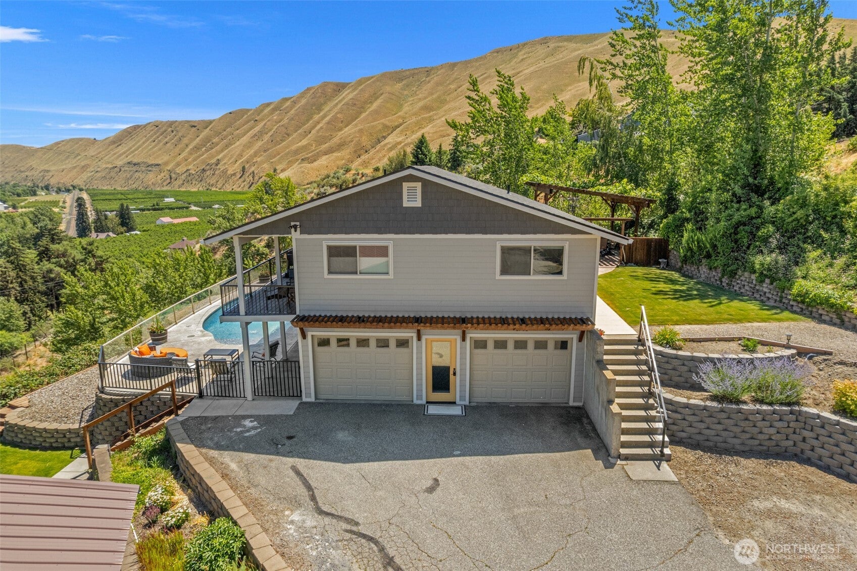 1901 Sleepy Hollow Road