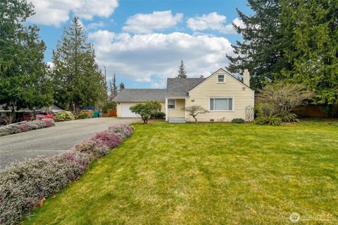 Photo of 2406 100th Street SE, Everett, WA 98208 (MLS # 2419321)