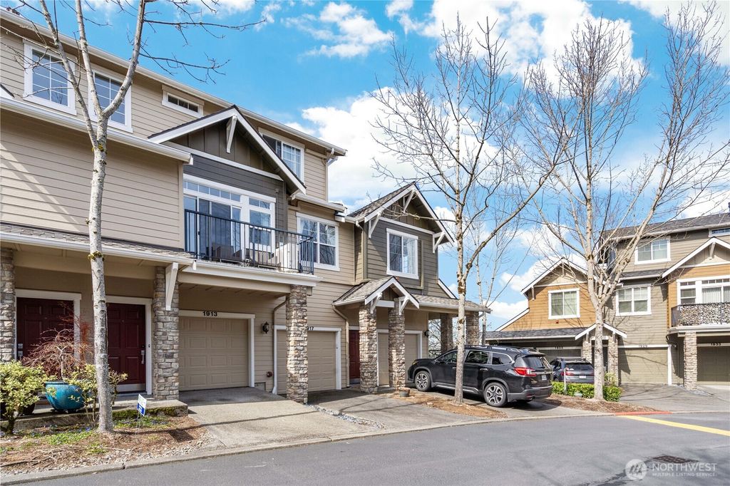Photo of 1913 16th Lane Ln NE #1913, Issaquah, WA 98029 (MLS # 2360651)