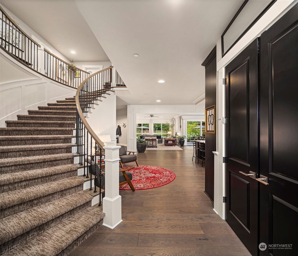 Photo of 24046 SE 28th Street, Sammamish, WA 98075 (MLS # 2278770)