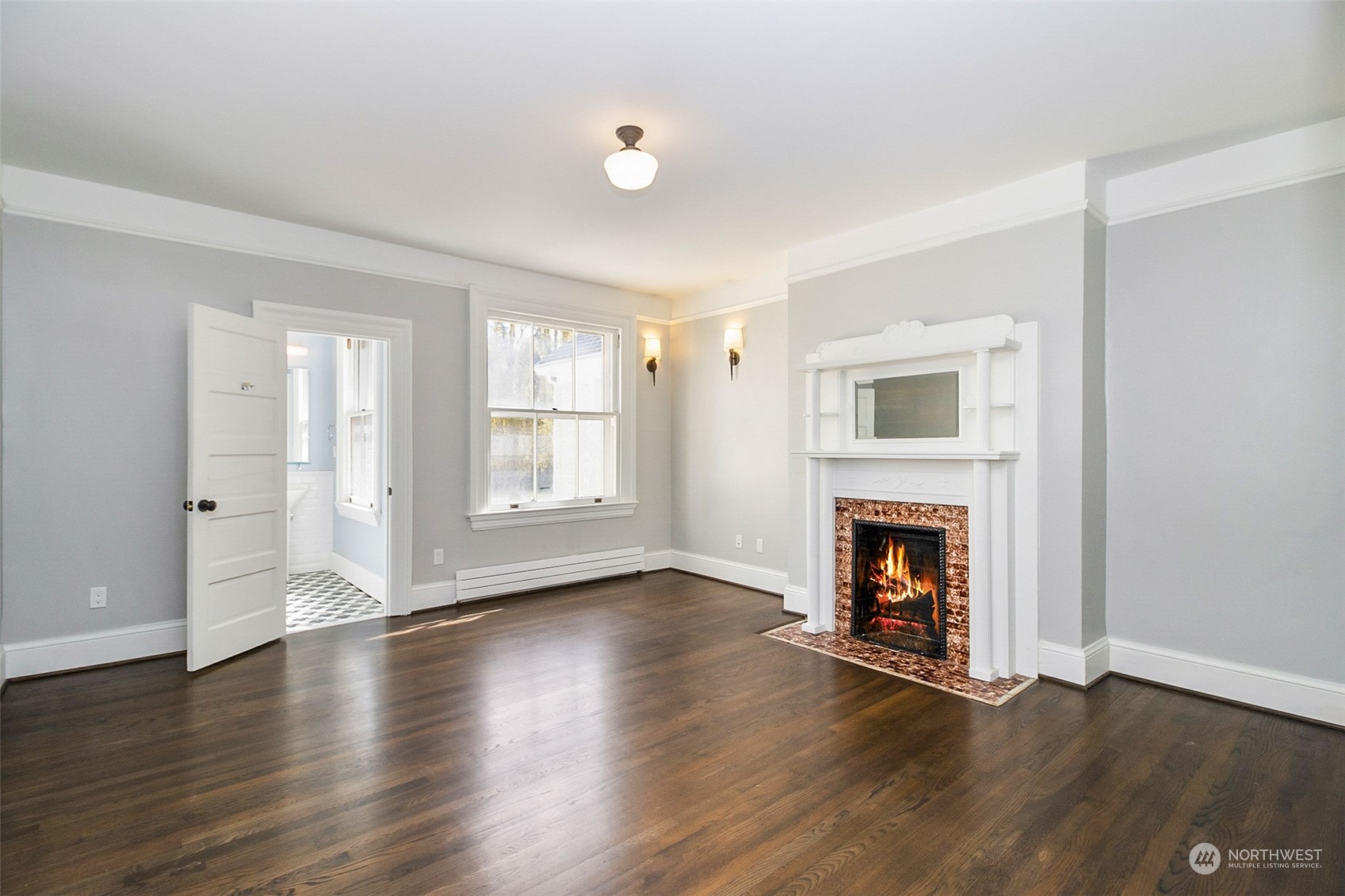 Seattle, Washington 98199, United States, 5 Bedrooms Bedrooms, ,4 BathroomsBathrooms,Residential,Active,60106