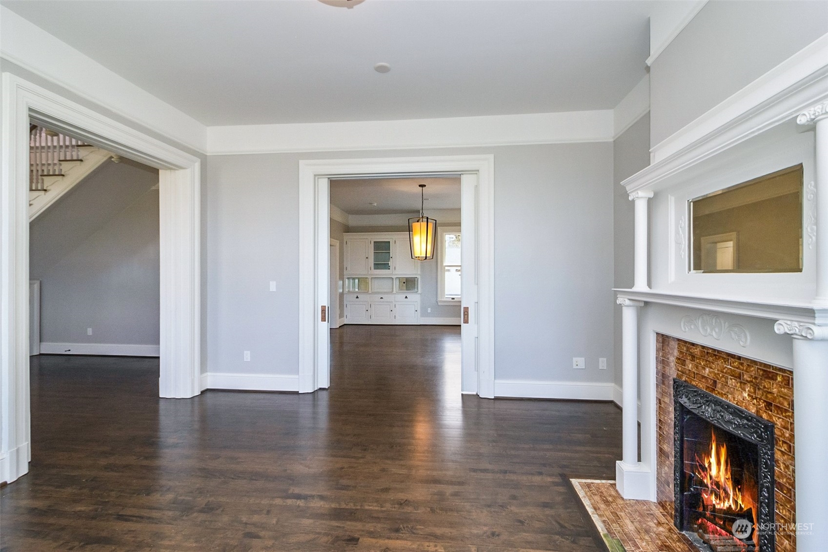 Seattle, Washington 98199, United States, 5 Bedrooms Bedrooms, ,4 BathroomsBathrooms,Residential,Active,60106