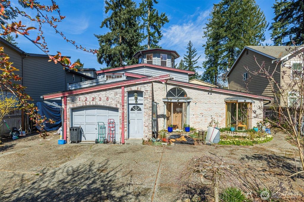 Photo of 12238 NE 70th Street, Kirkland, WA 98033 (MLS # 2501446)