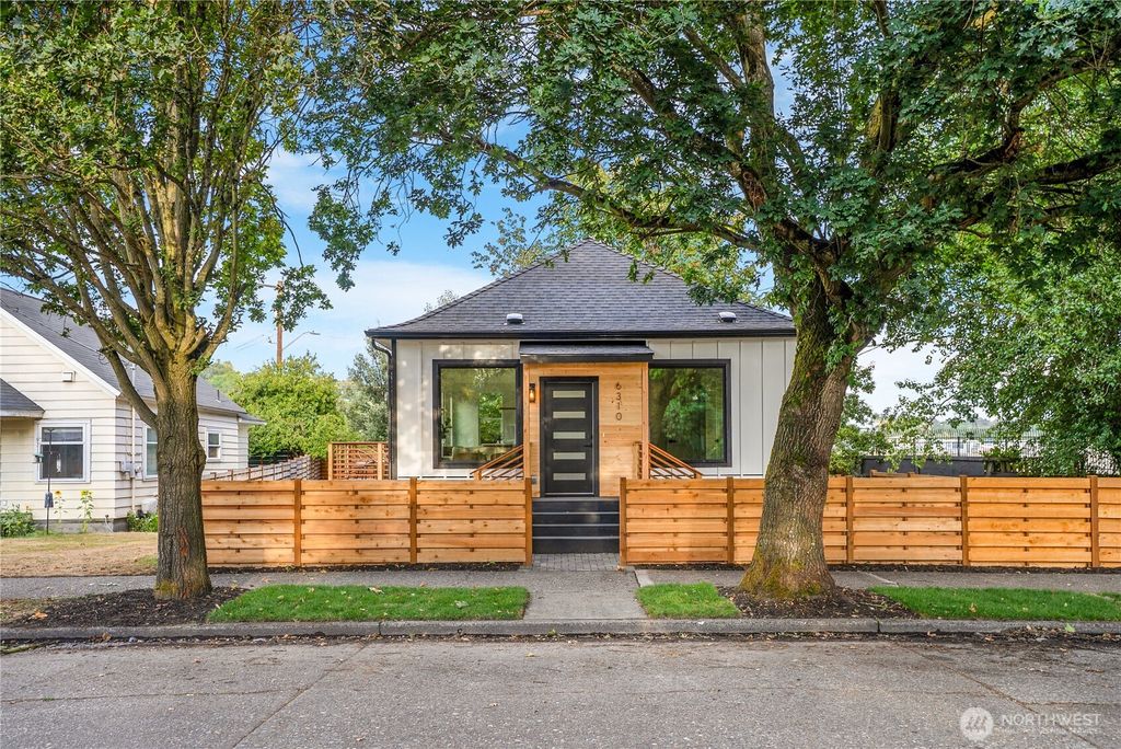 Photo of 6310 S Ellis Avenue #1, Seattle, WA 98108 (MLS # 2509349)
