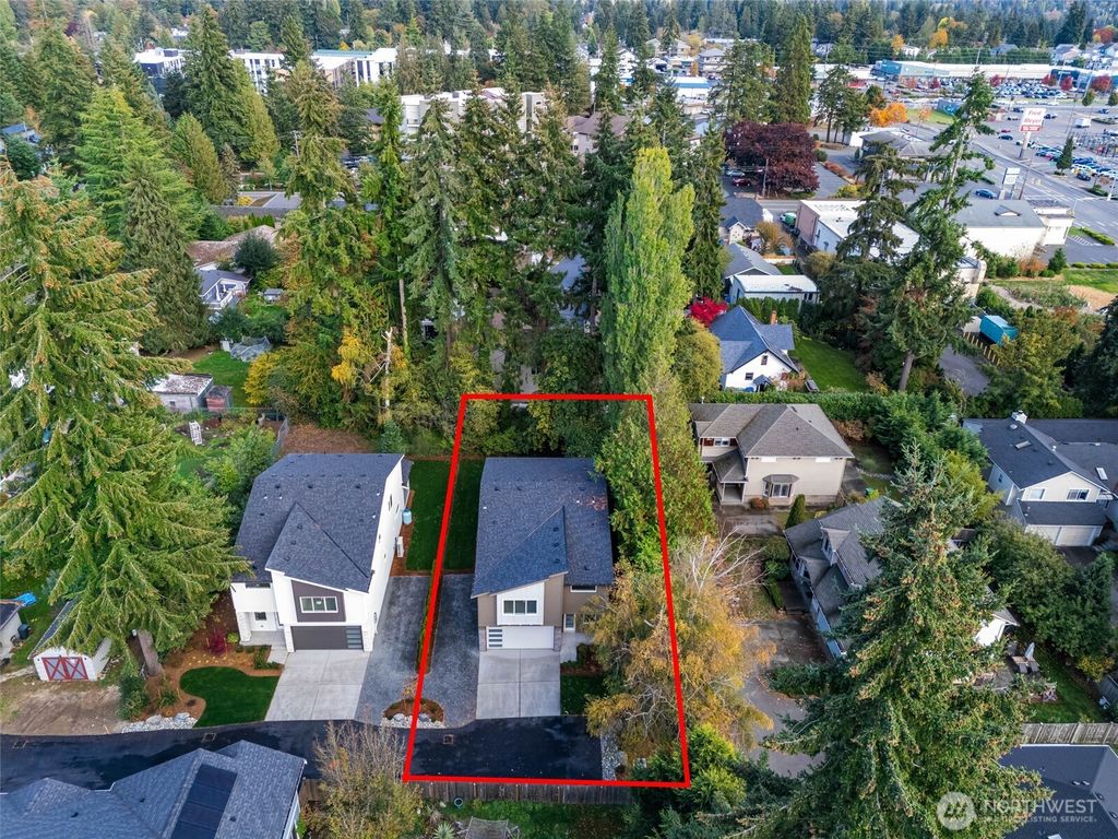 Photo of 713 N 188th Street, Shoreline, WA 98133 (MLS # 2466991)