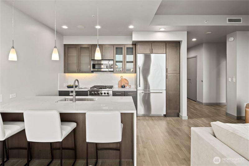 10650 NE 9th Place 2427