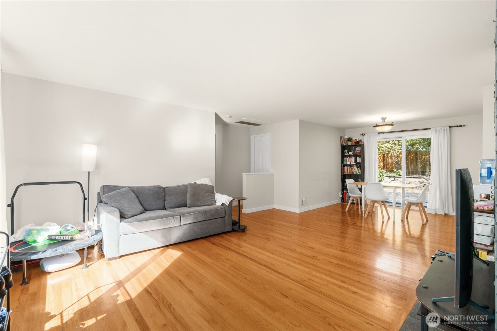 1124 NE 147th Street