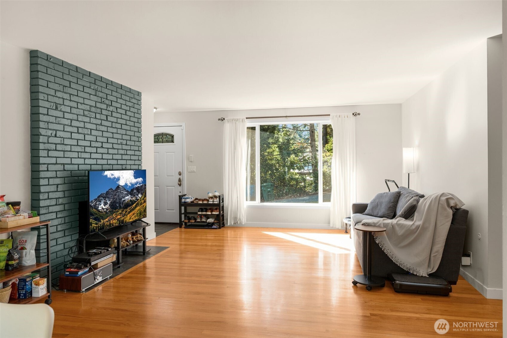 1124 NE 147th Street