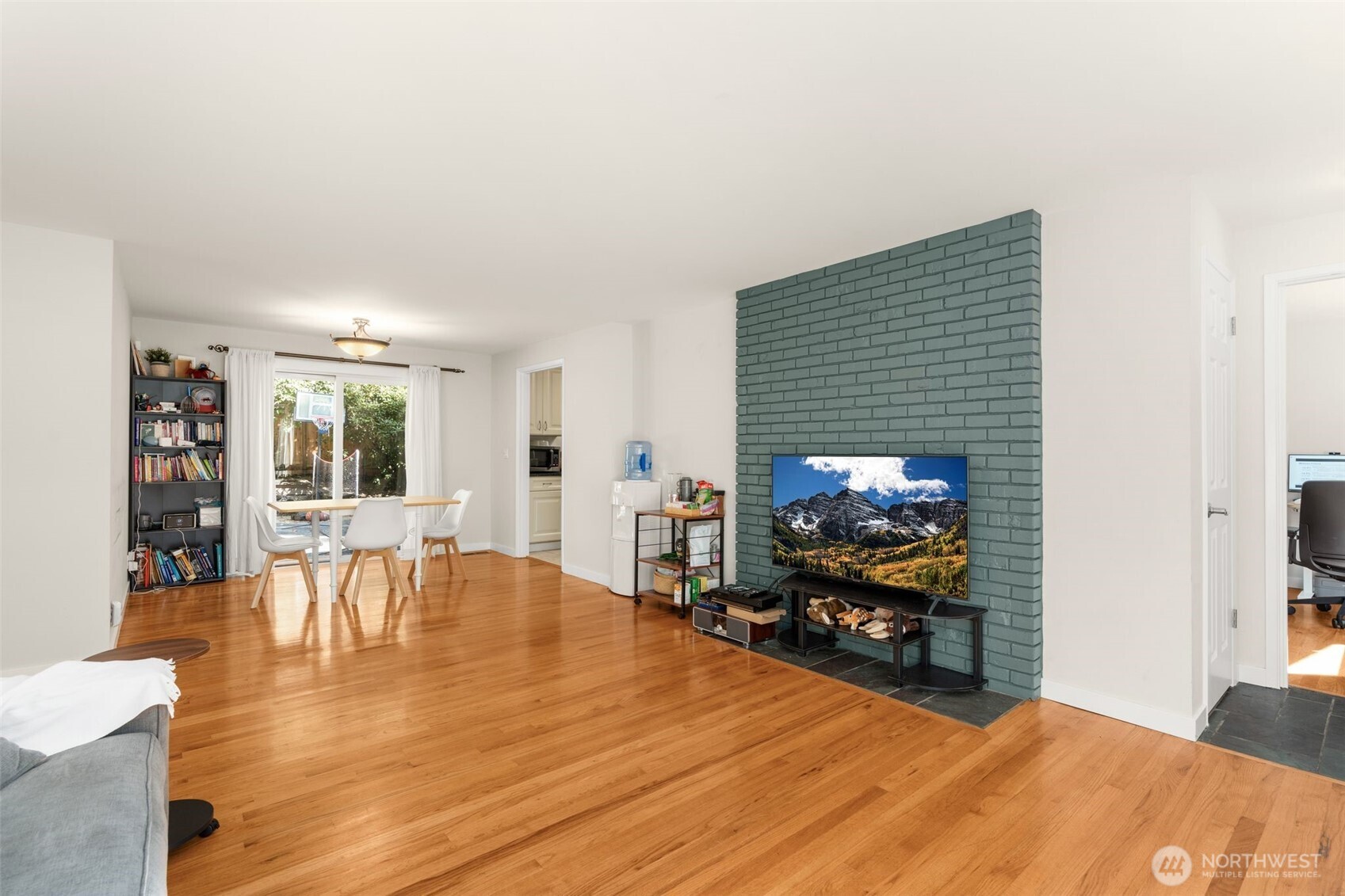 1124 NE 147th Street