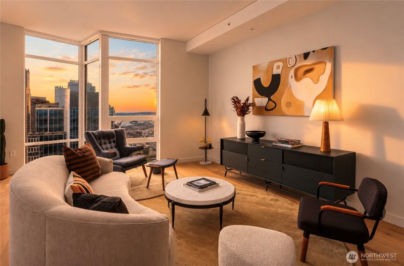 121 Stewart Street 3703