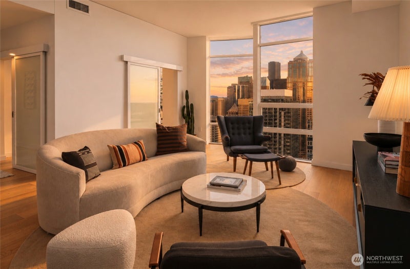 121 Stewart Street 3703