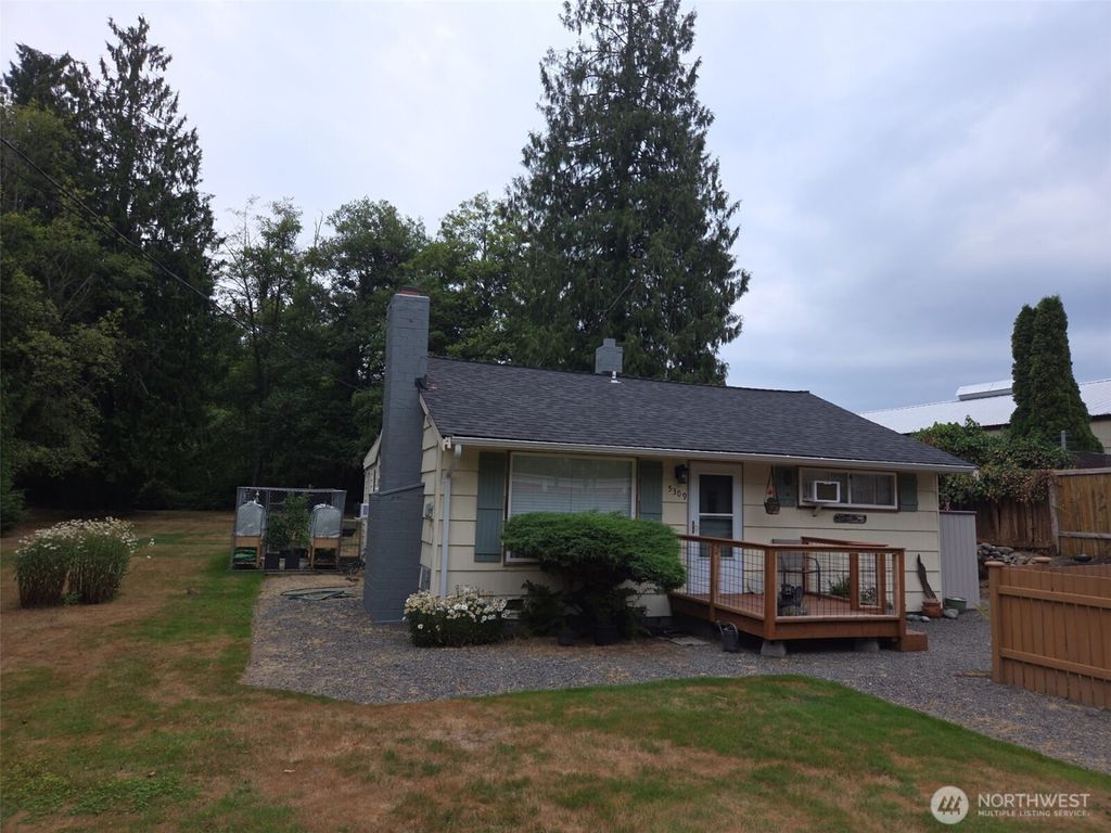 Photo of 5309 180th Street SW, Lynnwood, WA 98037 (MLS # 2416928)