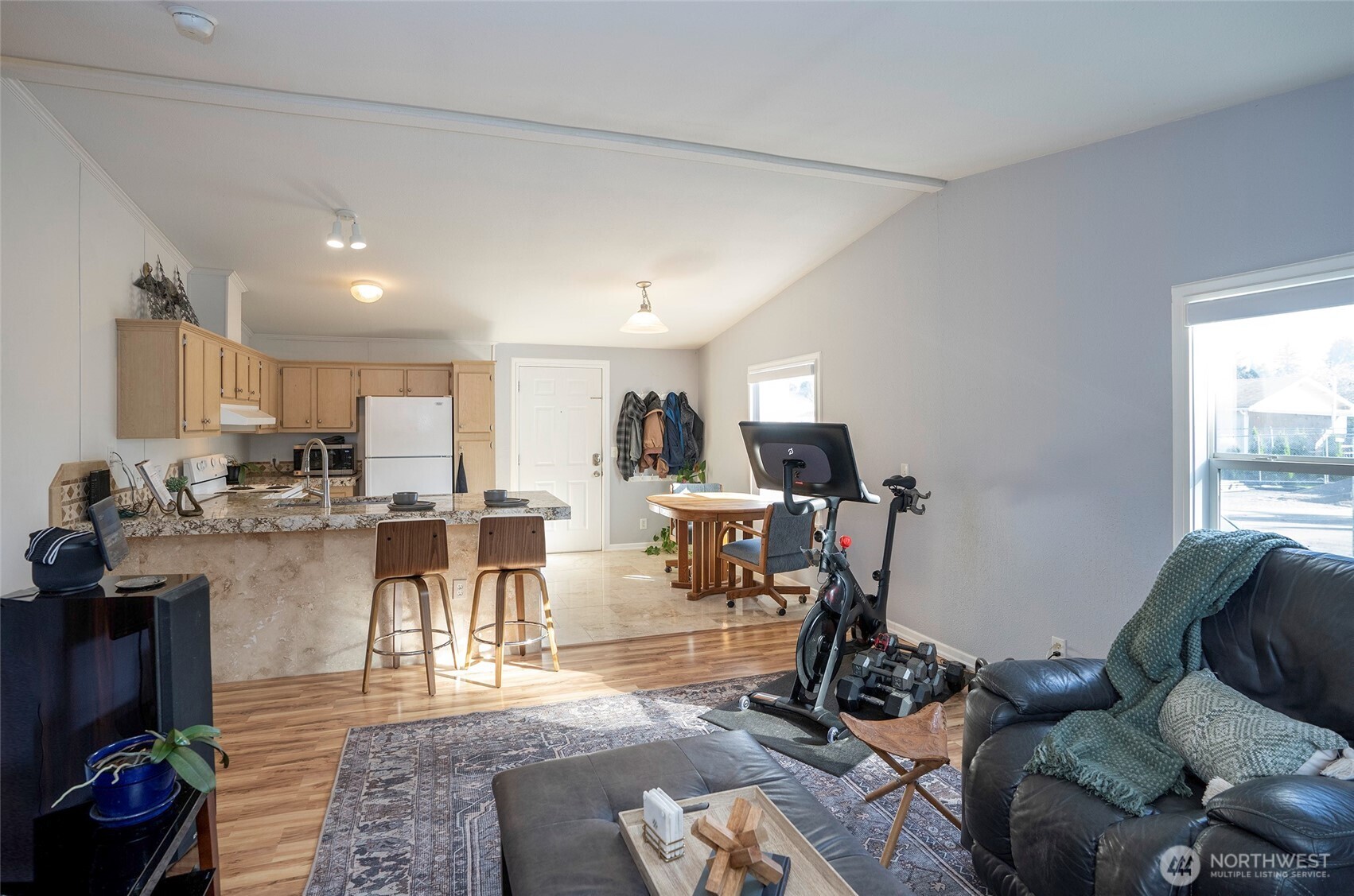 607 37th Street SE 77