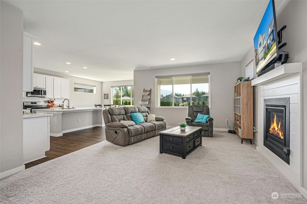 Photo of 936 Yew Avenue, Sultan, WA 98294 (MLS # 2275326)