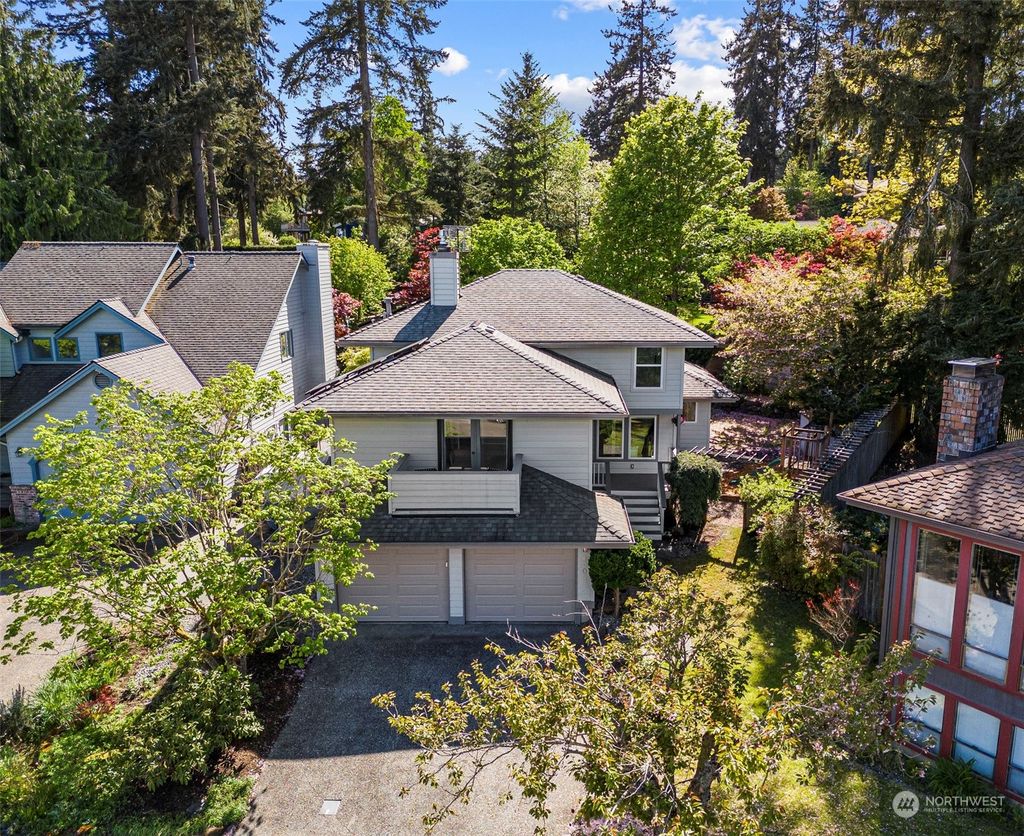 Photo of 4205 NE 169th Court, Lake Forest Park, WA 98155 (MLS # 2228014)