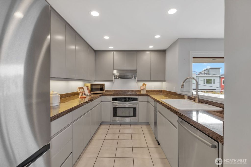 Photo of 1231 5th Avenue N #101, Seattle, WA 98109 (MLS # 2409586)