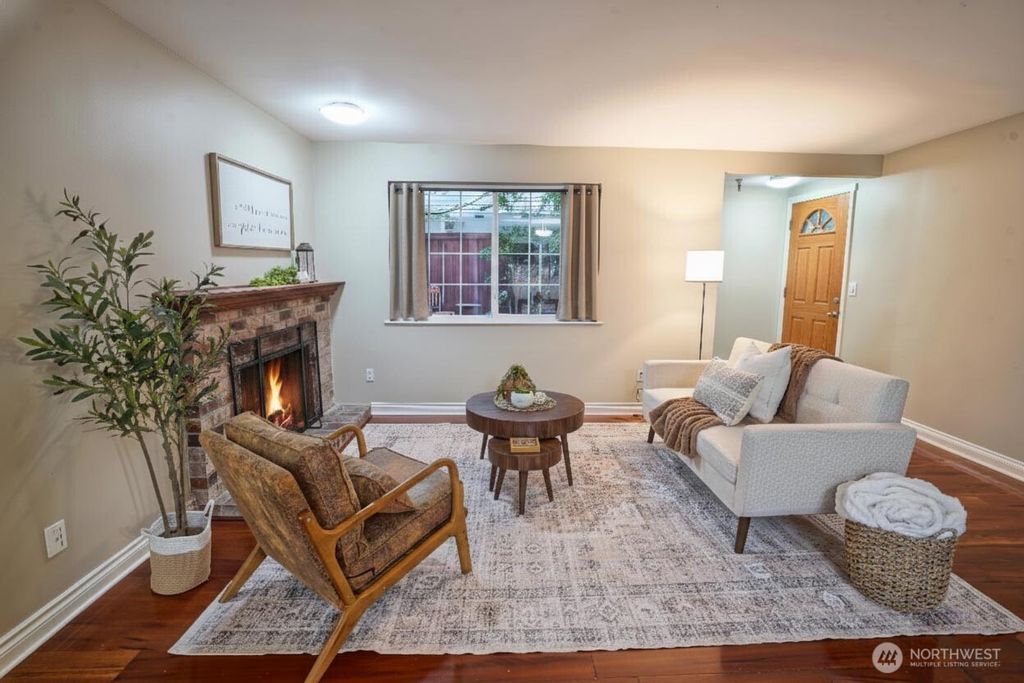 Photo of 633 NW 85th Street #102, Seattle, WA 98117 (MLS # 2473097)