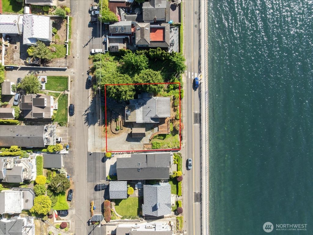 Photo of 28458 Redondo Beach Drive S, Des Moines, WA 98198 (MLS # 2526384)