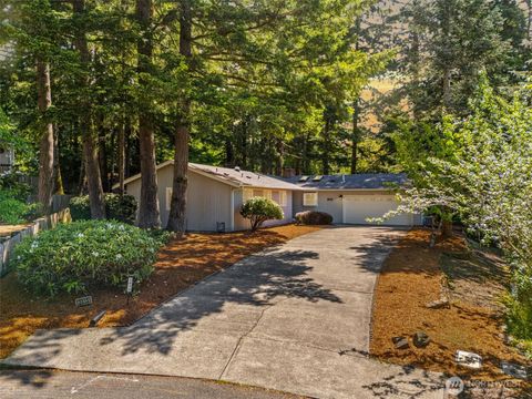 Photo of 3815 Hillview Court NW, Olympia, WA 98502 (MLS # 2533927)