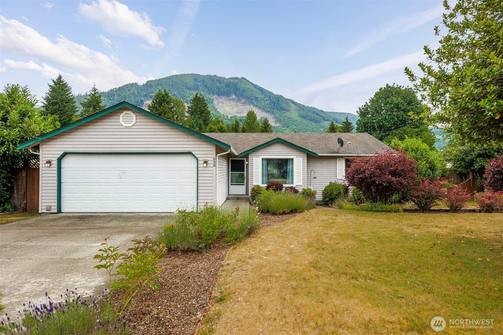 Photo of 650 Elwell Avenue, Darrington, WA 98241 (MLS # 2397991)