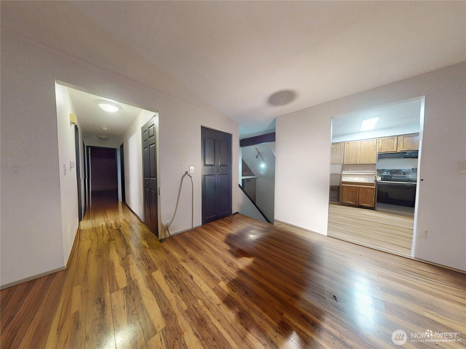 131 NE Rainbow Place N